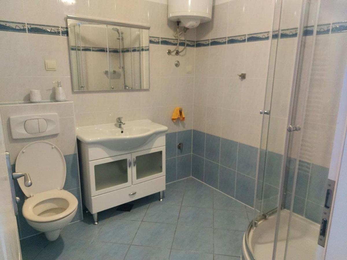 Ližnjan Bluegum Apartments מראה חיצוני תמונה