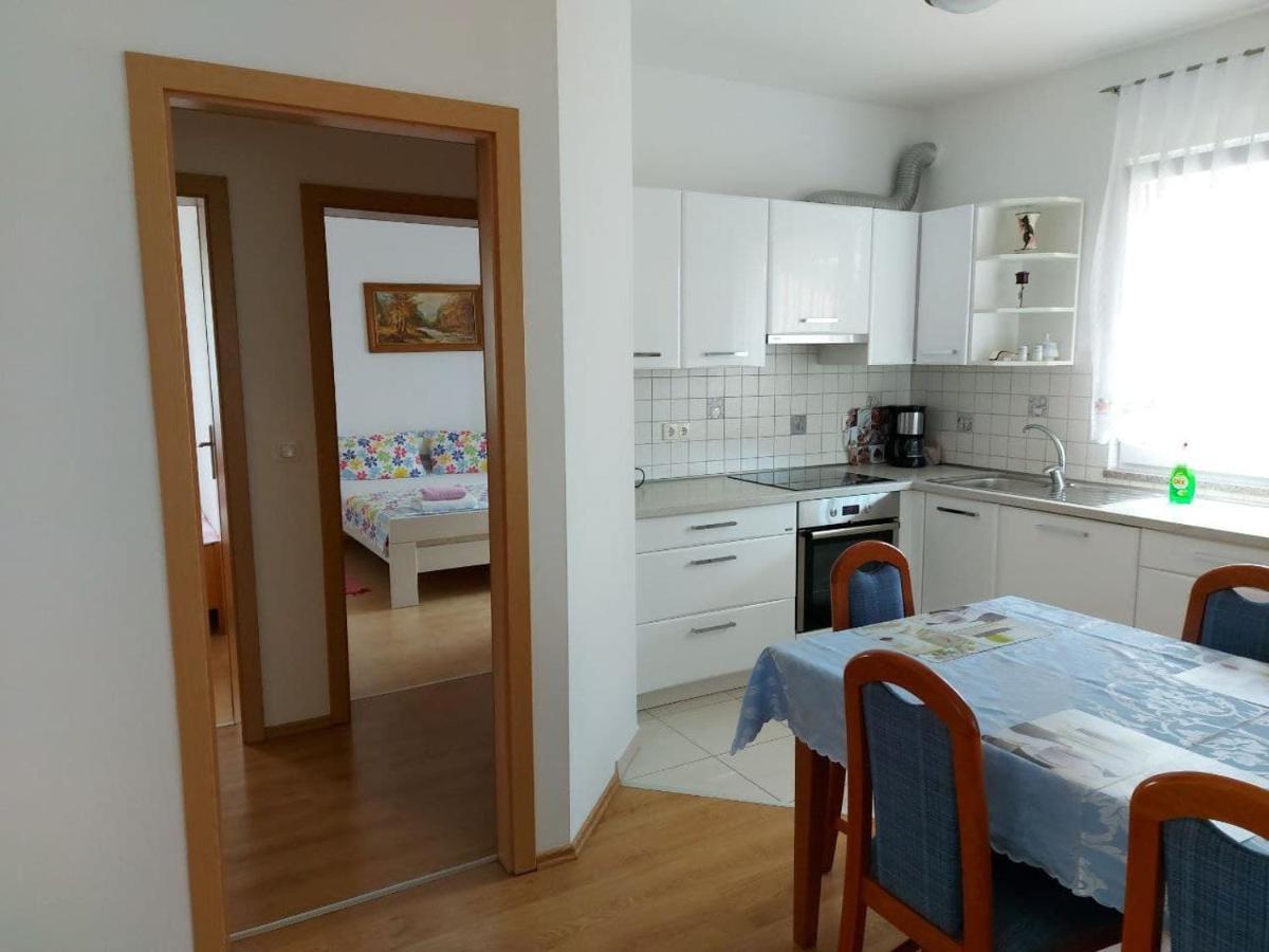 Ližnjan Bluegum Apartments מראה חיצוני תמונה