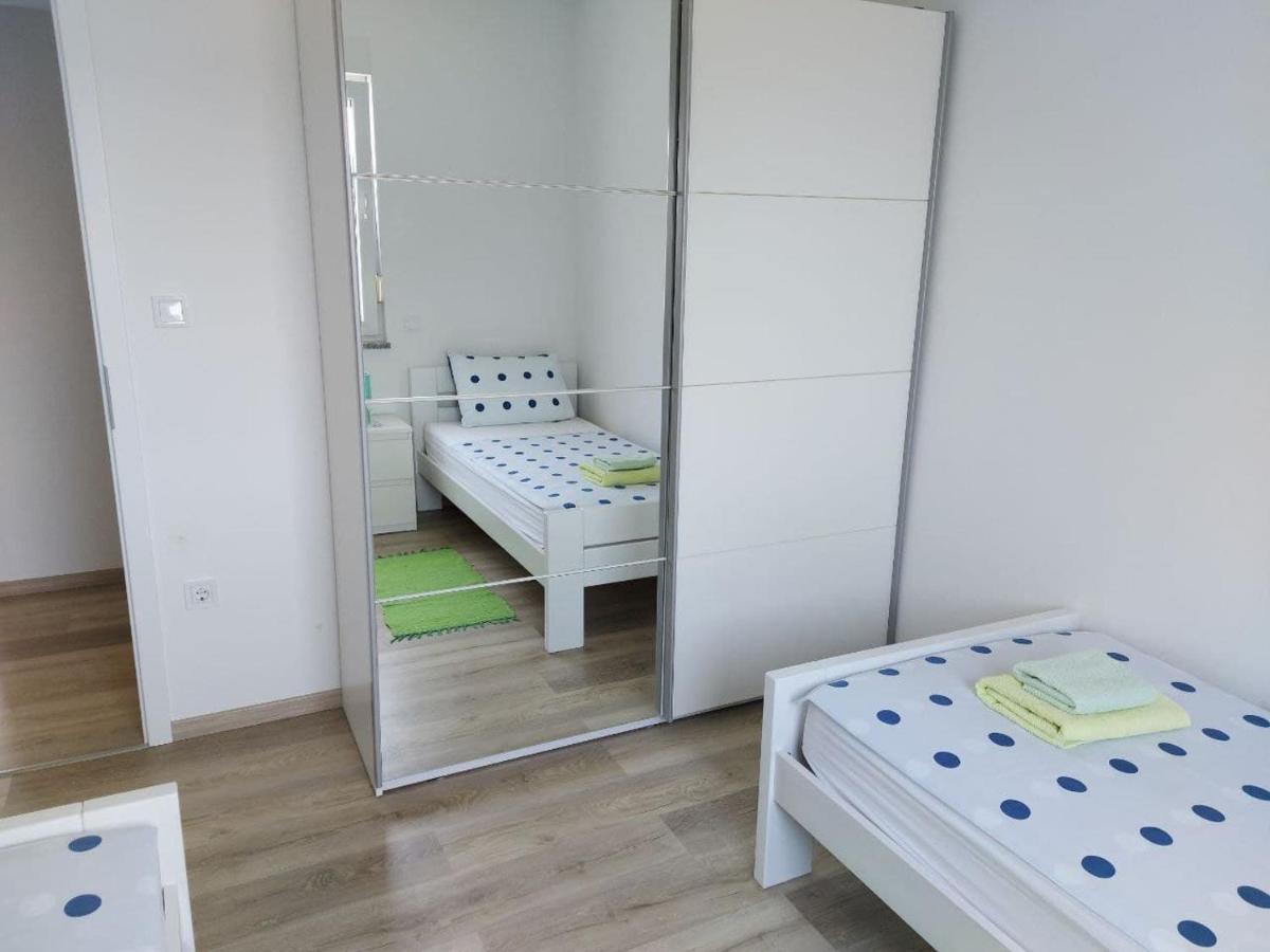 Ližnjan Bluegum Apartments מראה חיצוני תמונה