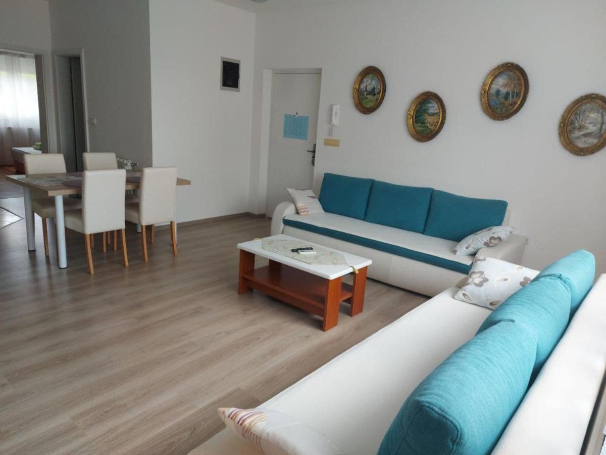 Ližnjan Bluegum Apartments מראה חיצוני תמונה
