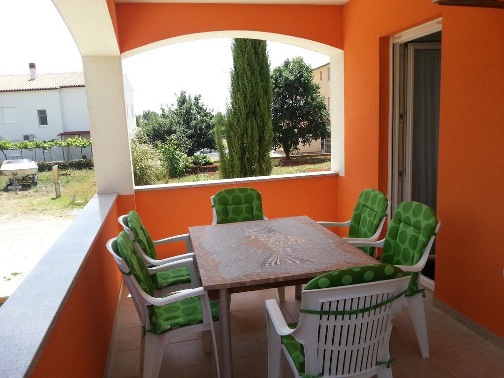 Ližnjan Bluegum Apartments חדר תמונה